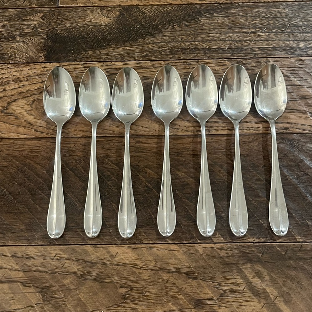Hampton Silversmiths ELAINE Glossy Stainless Flatware (7) Soup Spoons